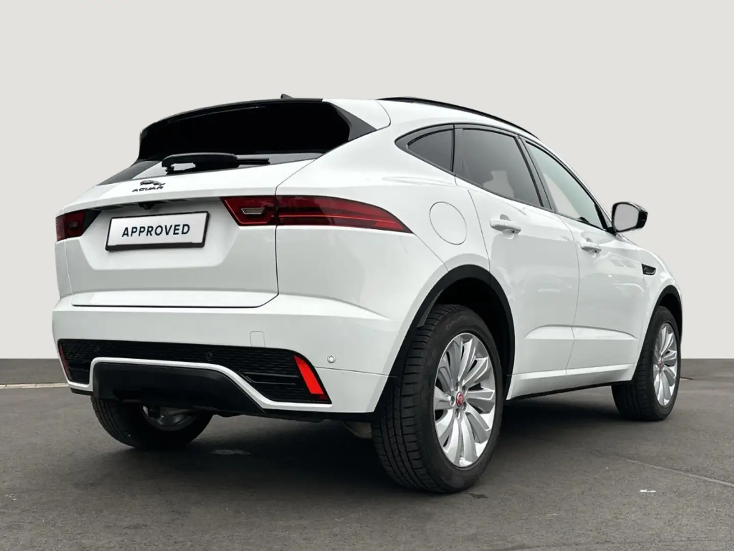 2024 Jaguar E-Pace, 12.900 km, Deutschland — Foto 2 z 12