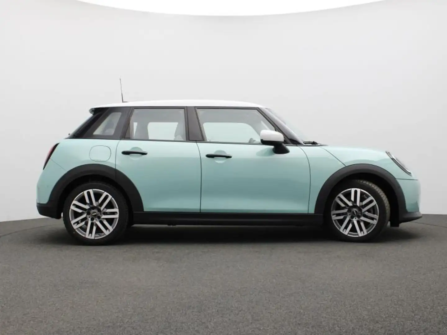 2025 MINI Cooper, 12.590 km, Belgien — Foto 3 z 12