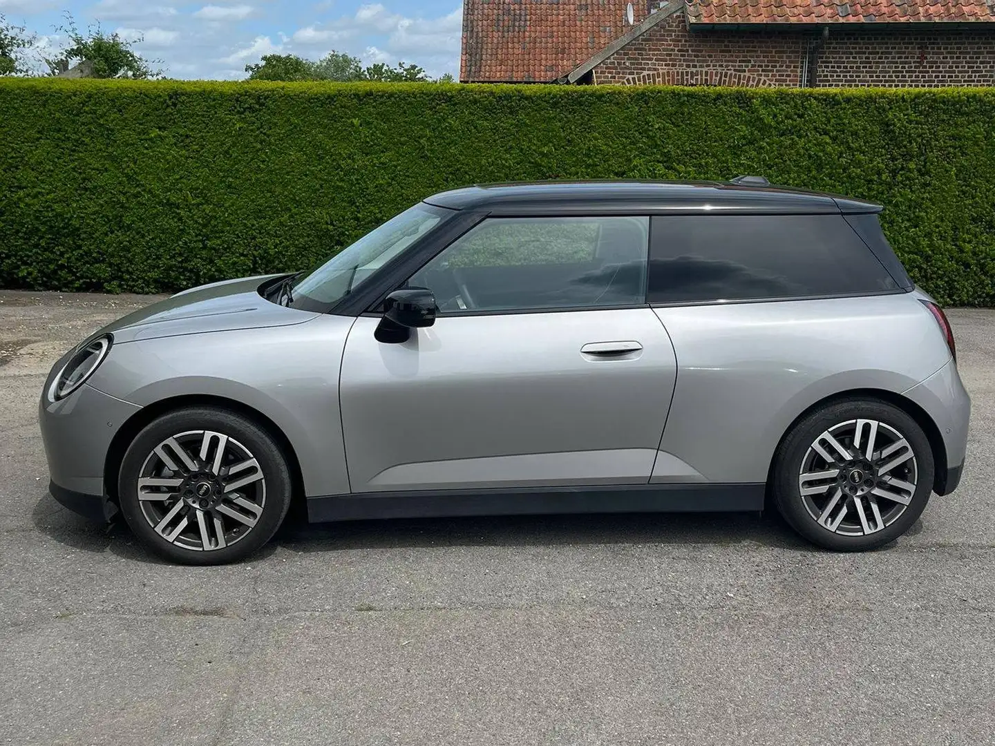 2025 MINI Cooper SE, 9.400 km, Belgie — Foto 1