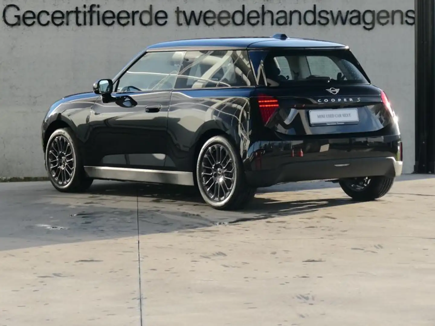 2025 MINI Cooper SE, 8.255 km, Belgien — Foto 3 z 12