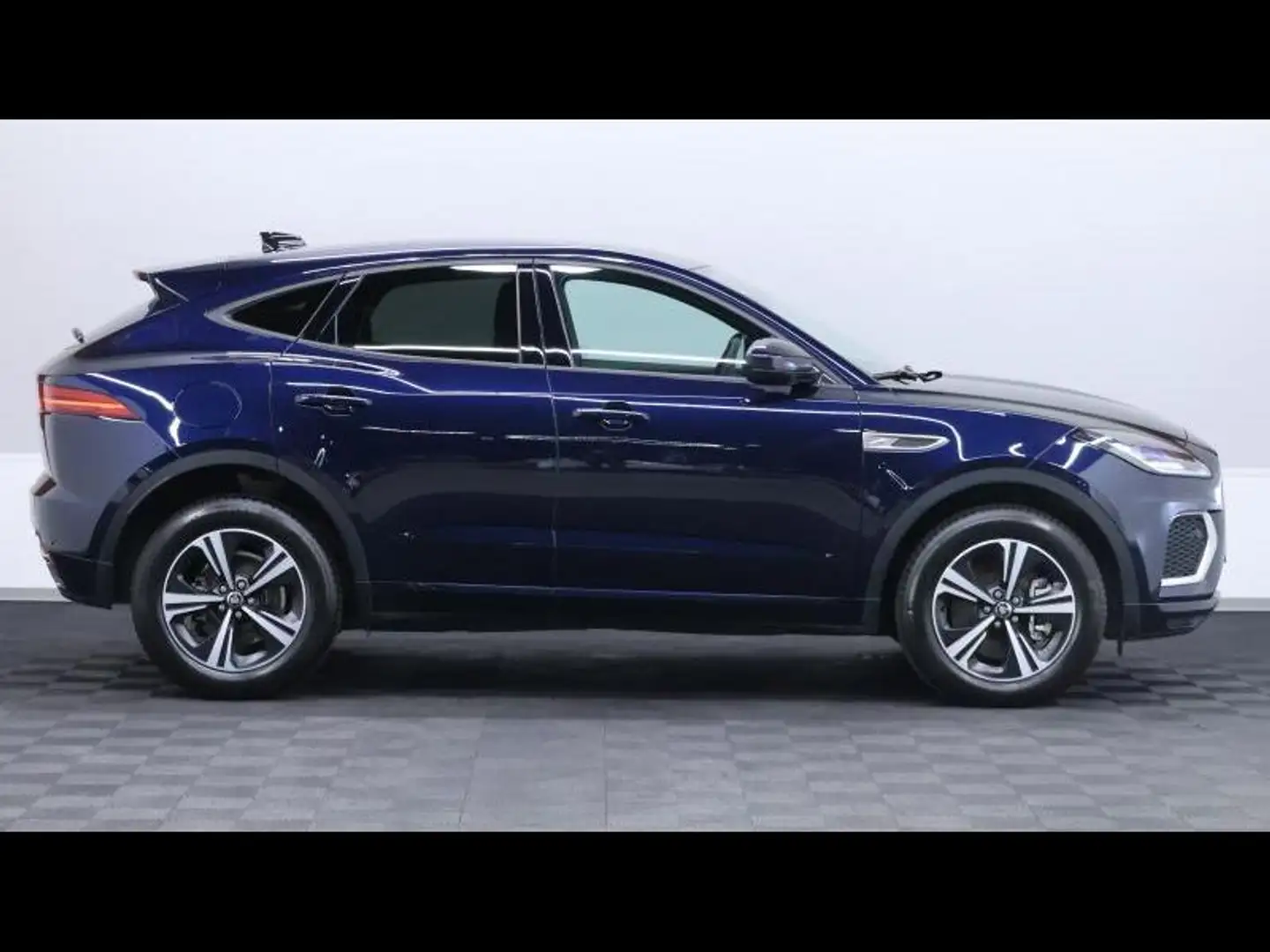 2024 Jaguar E-Pace, 14.866 km, Belgien — Foto 3 z 12