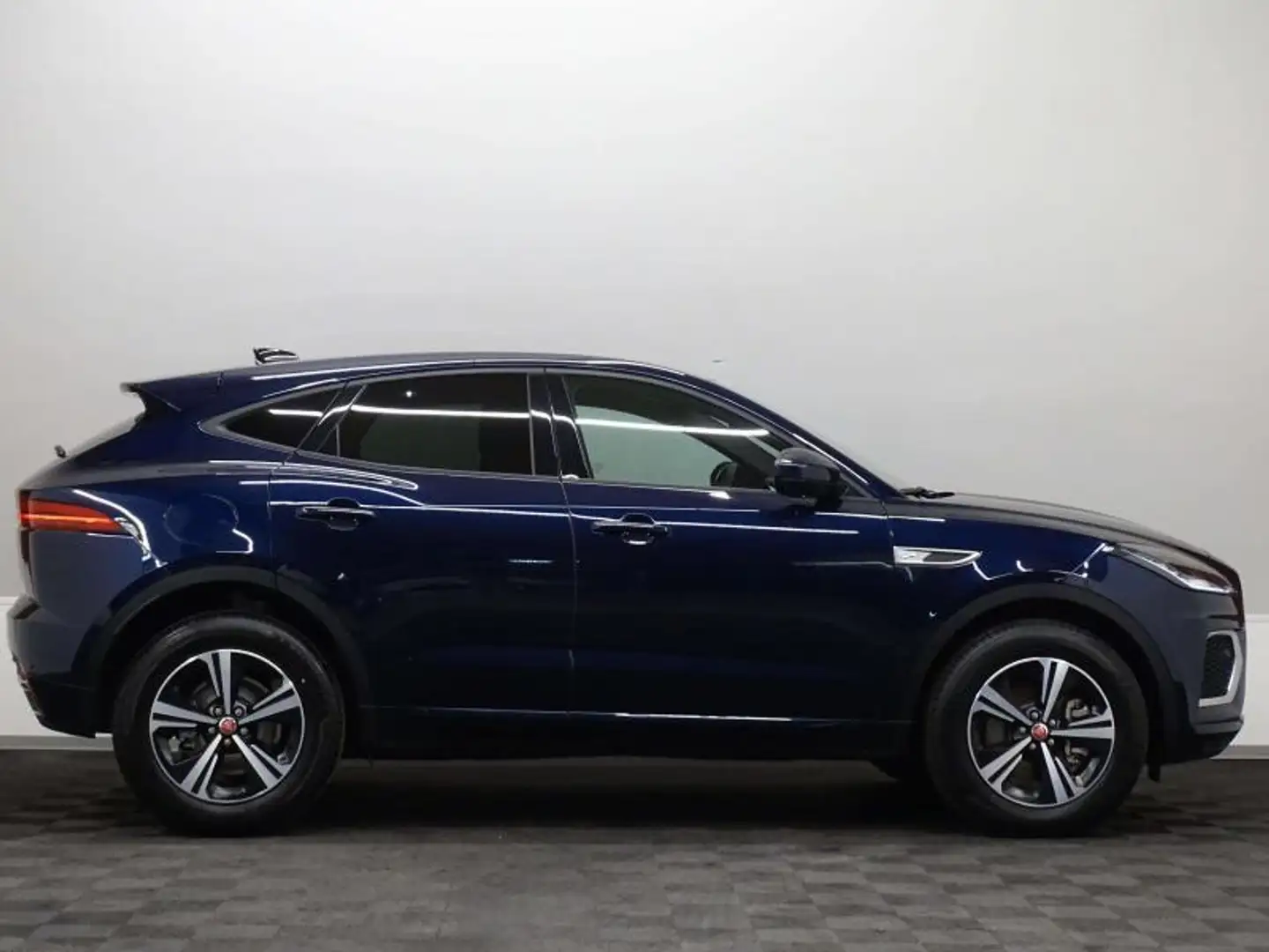 2024 Jaguar E-Pace, 28.570 km, Belgien — Foto 3 z 9