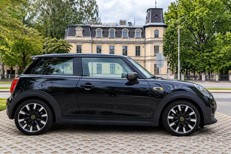 2019 MINI Cooper, 54.000 km, Lettland — Foto 3 z 5