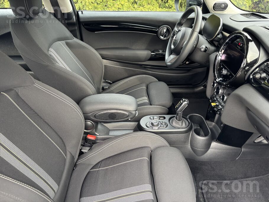 2023 MINI Cooper S, 34.000 km, Lettland — Foto 9 z 18