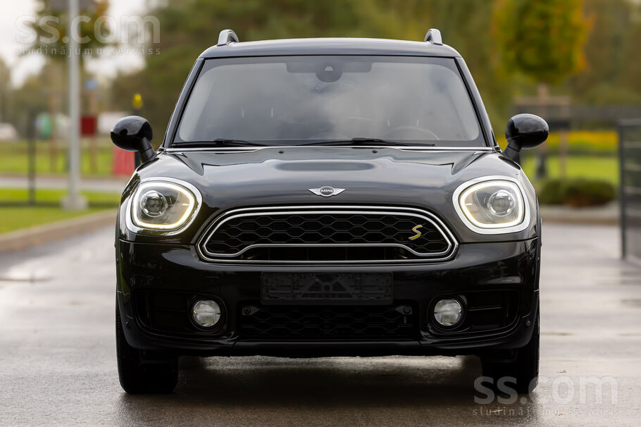 2017 MINI Countryman, Lettland — Foto 2 z 29