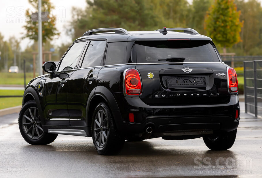 2017 MINI Countryman, Lettland — Foto 4 z 29