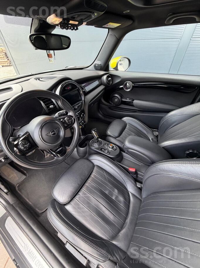2020 MINI Cooper, 66.000 km, Lettland — Foto 11 z 27