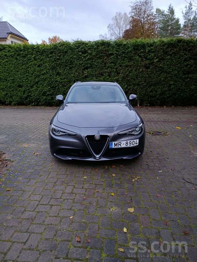 2016 Alfa Romeo Giulia, 155.000 km, Lotyšsko — Foto 1