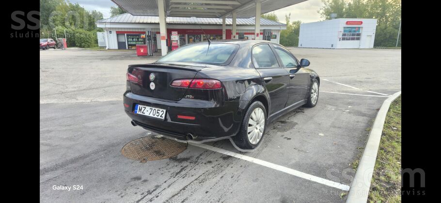 2007 Alfa Romeo 159, 236.000 km, Lotyšsko — Foto 1