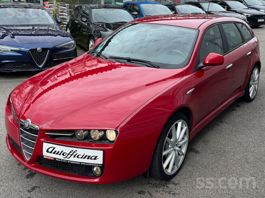 2010 Alfa Romeo 159, 116.000 km, Lotyšsko — Foto 1