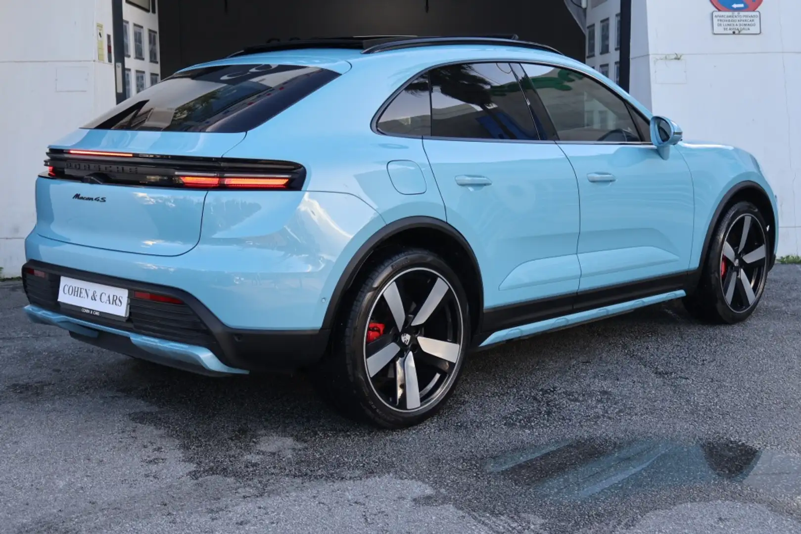 2025 Porsche Macan, 11.000 km, Spanien — Foto 6 z 12