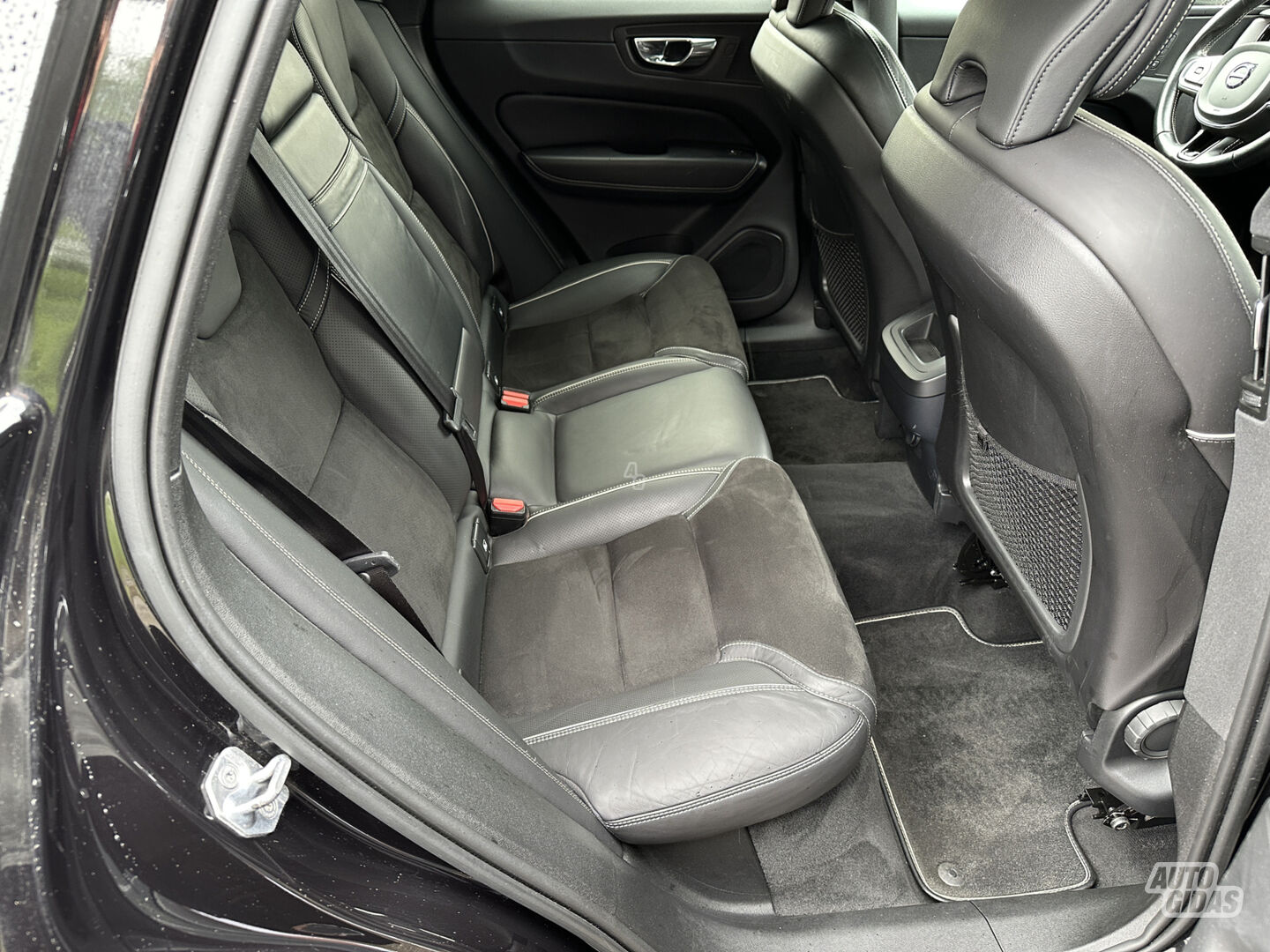 2018 Volvo XC60, Litauen — Foto 4 z 4