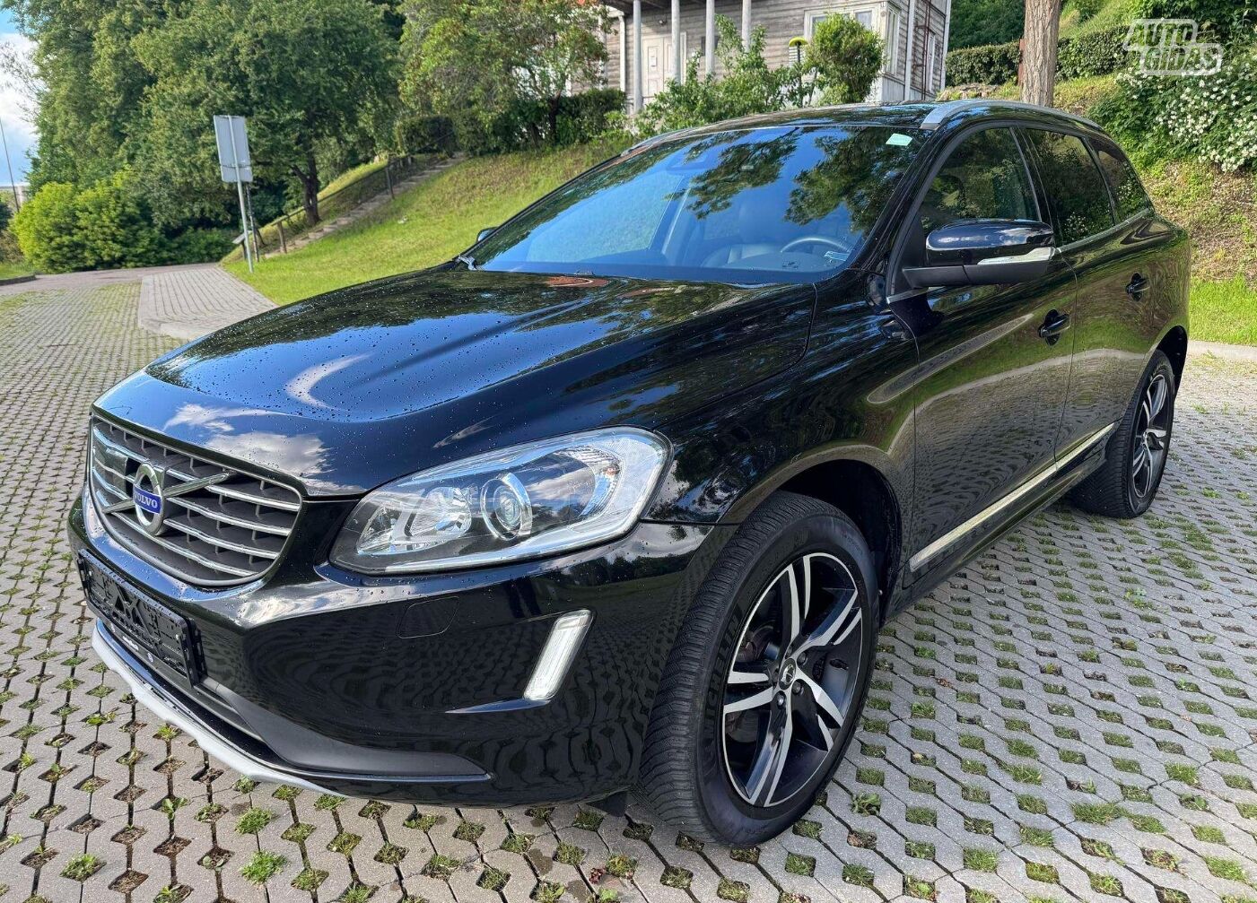 2016 Volvo XC60, Litauen — Foto 3 z 4