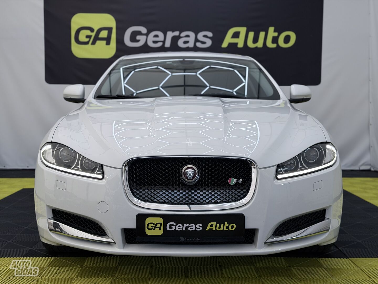 2012 Jaguar XF, Litauen — Foto 1