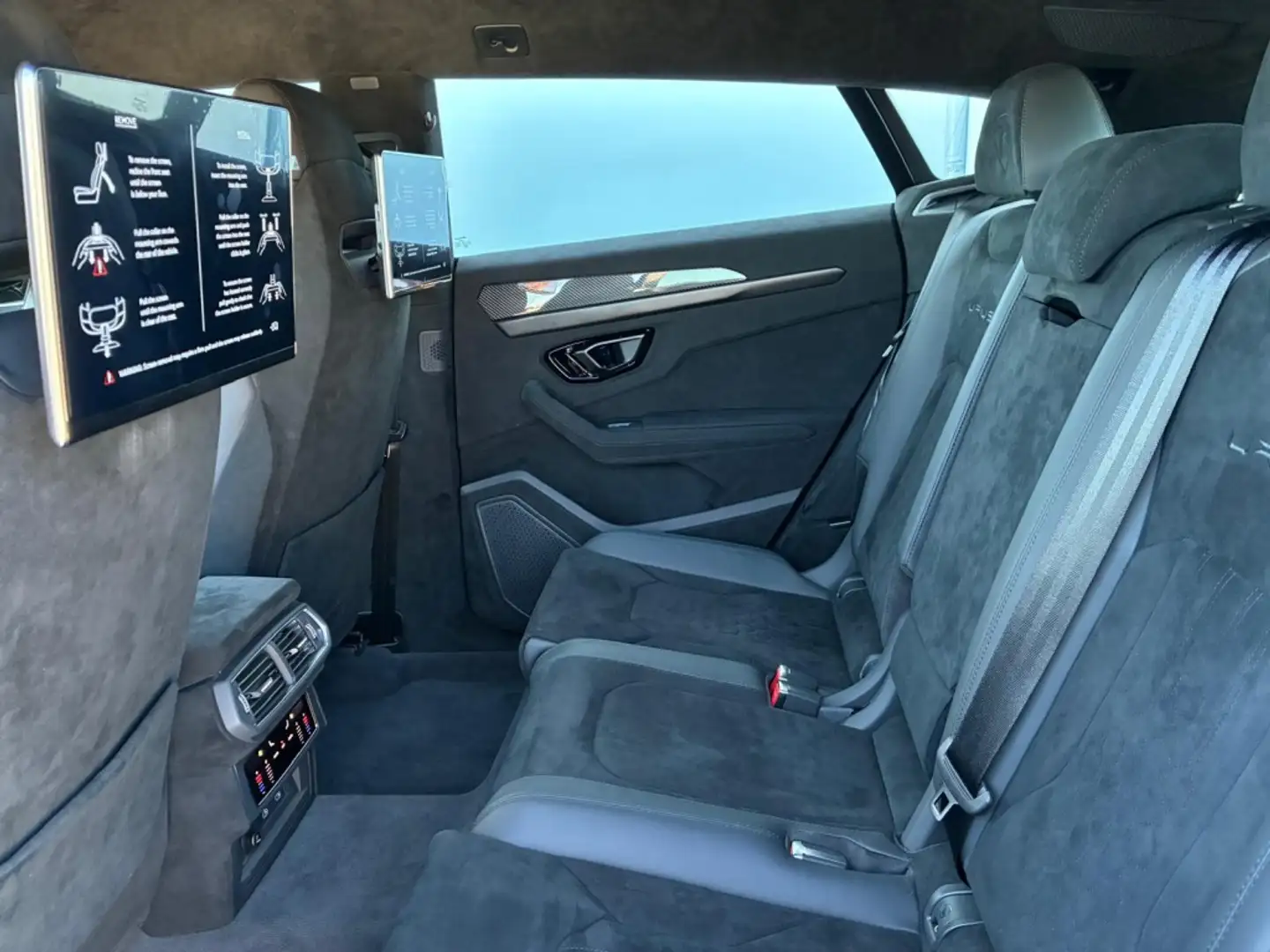 2025 Lamborghini Urus, 3.500 km, Spanien — Foto 12 z 12