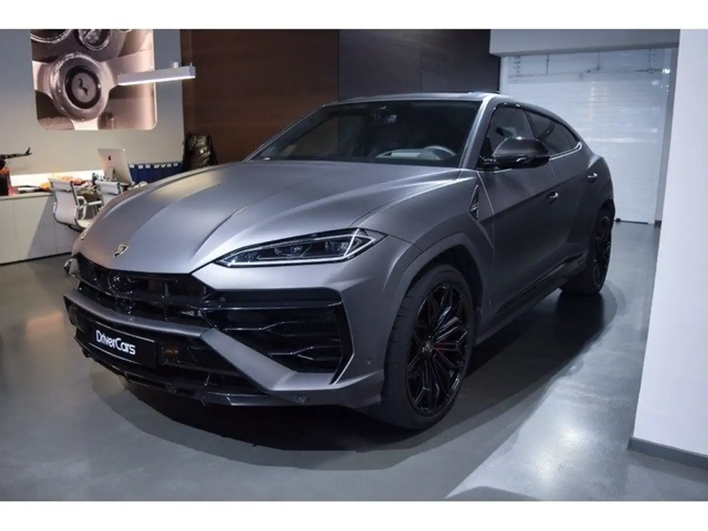 2026 Lamborghini Urus, 4.900 km, Spanien — Foto 2 z 12