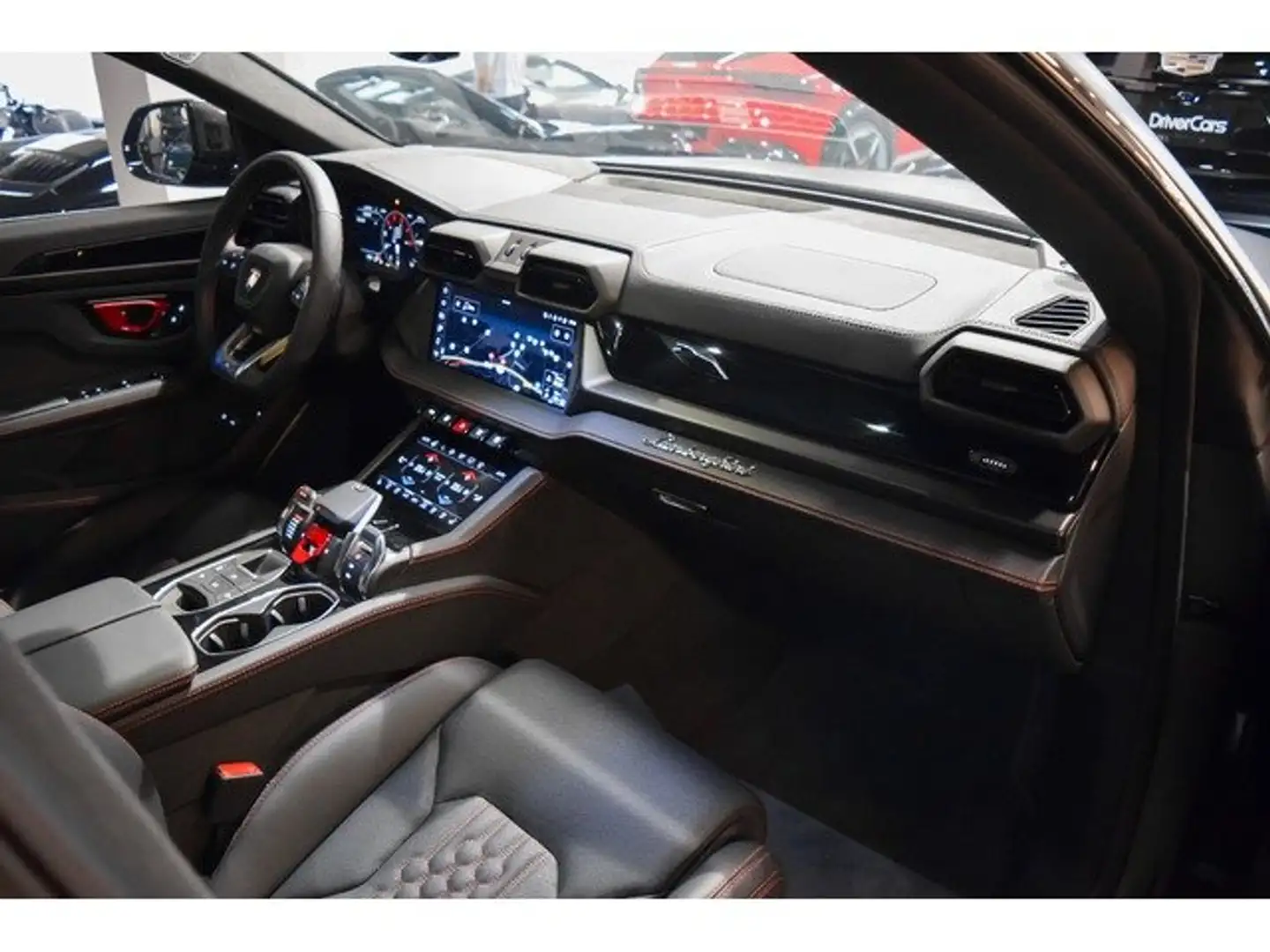 2026 Lamborghini Urus, 4.900 km, Spanien — Foto 4 z 12