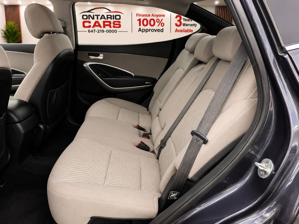 2016 Hyundai, Import Kanada — Foto 11 z 12