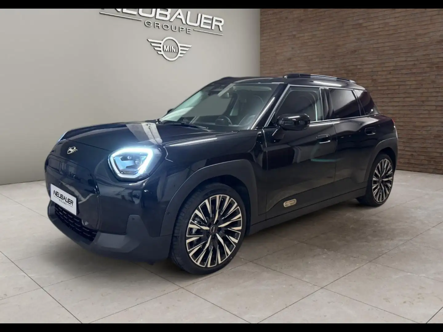 2025 MINI Aceman, 5.950 km, Francie — Foto 1