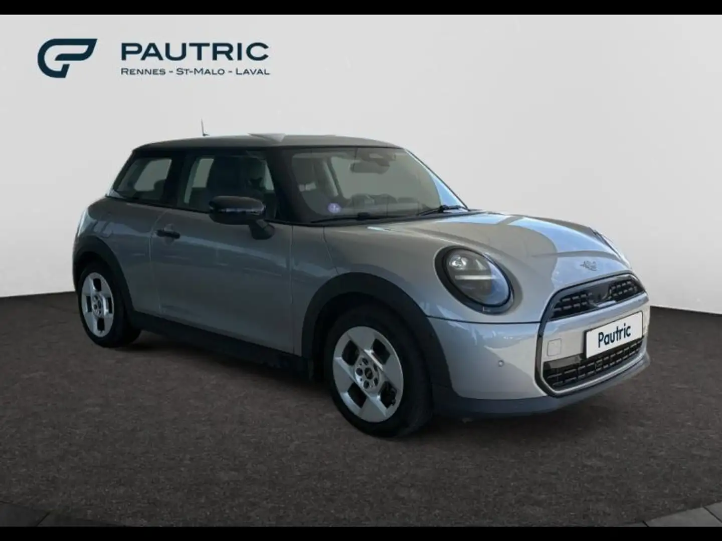 2024 MINI Cooper, 86.600 km, Frankreich — Foto 7 z 12