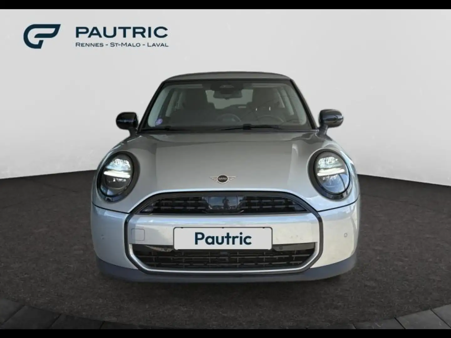 2024 MINI Cooper, 86.600 km, Frankreich — Foto 8 z 12