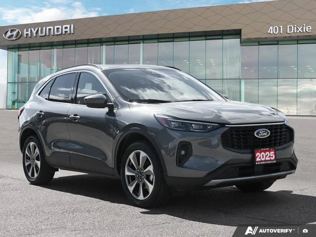 2025 Ford Escape Platinum, grau, 41.000 km, Import Kanada — Foto 7 z 20