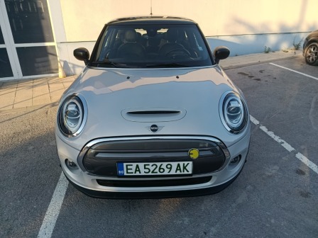 2021 MINI, 74.000 km, Bulharsko — Foto 1