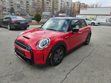 2024 MINI, 11.000 km, Bulharsko — Foto 1