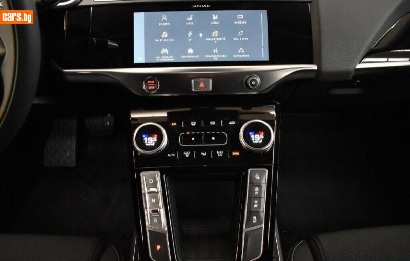 2020 Jaguar, Bulgarien — Foto 10 z 13