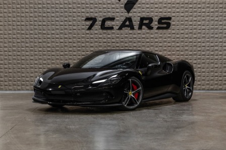 2024 Ferrari, 23.000 km, Bulgarien — Foto 1