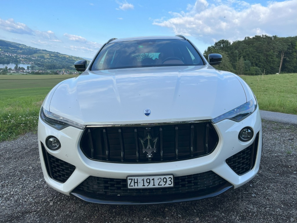 2021 Maserati, 51.000 km, Bulgarien — Foto 7 z 15