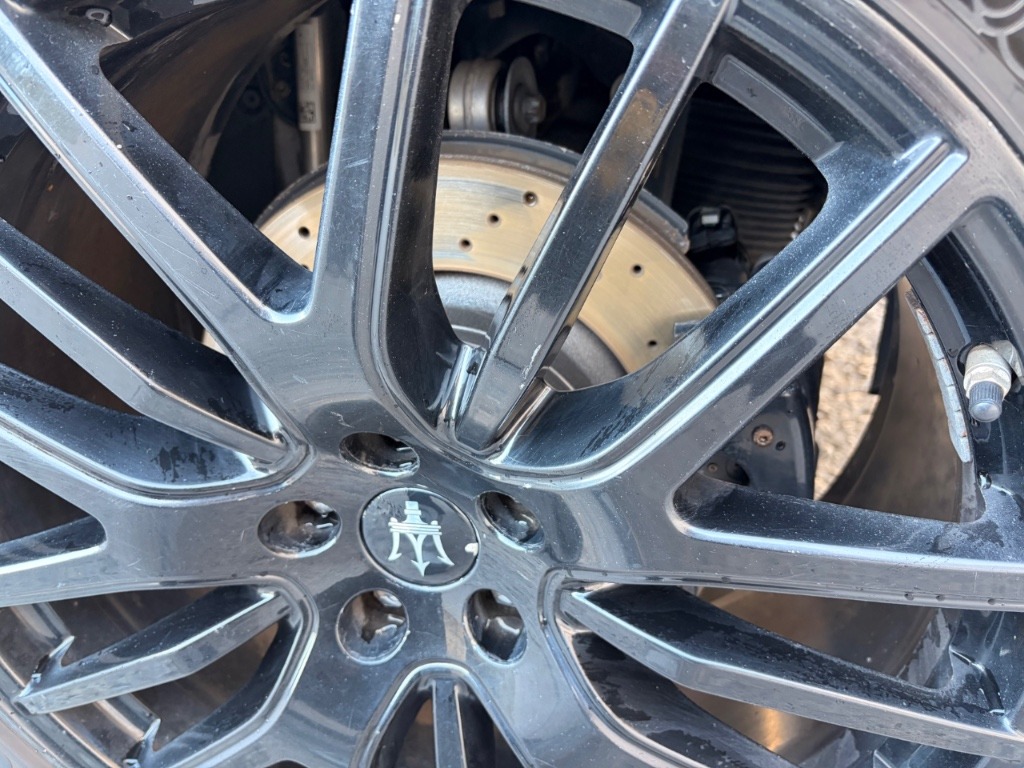 2018 Maserati, 170.000 km, Bulgarien — Foto 11 z 15