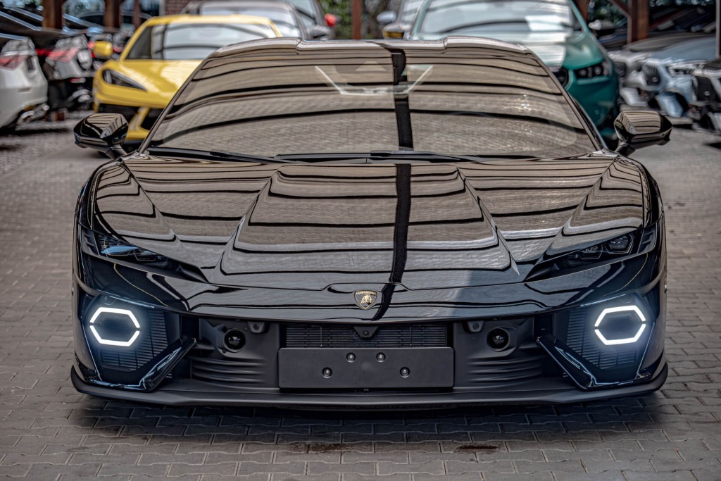 2026 Lamborghini, Bulgarien — Foto 1