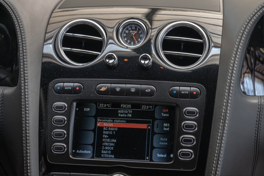2008 Bentley, 185.000 km, Bulgarien — Foto 12 z 15