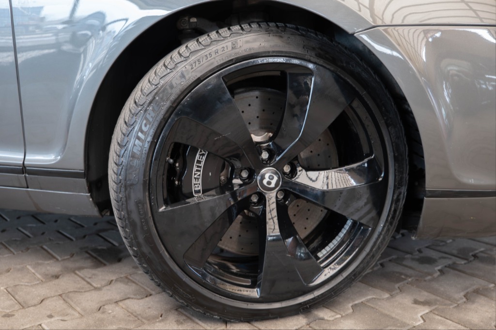2008 Bentley, 185.000 km, Bulgarien — Foto 15 z 15