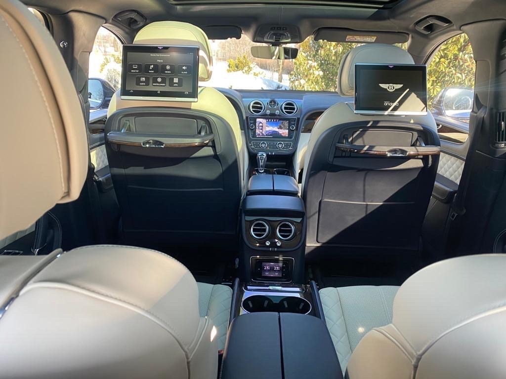 2017 Bentley, 135.000 km, Bulgarien — Foto 2 z 8