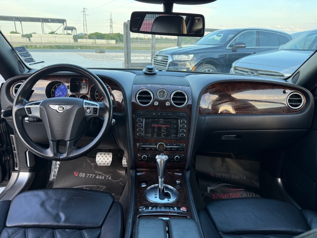 2011 Bentley, 55.000 km, Bulgarien — Foto 12 z 15