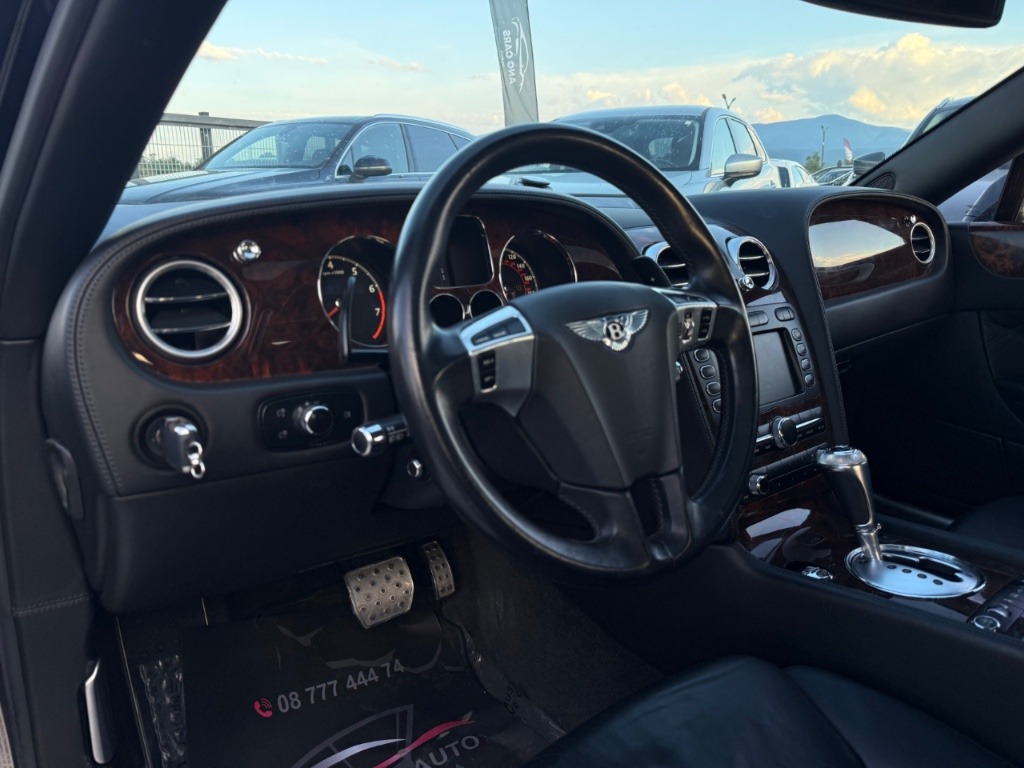 2011 Bentley, 55.000 km, Bulgarien — Foto 8 z 15