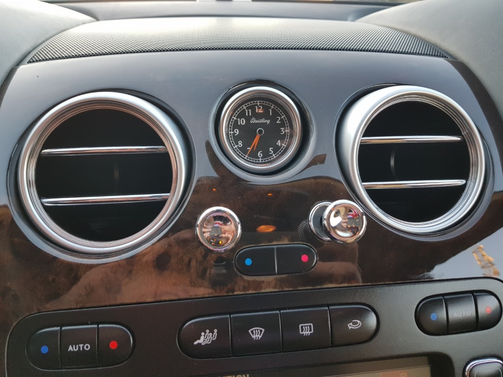 2008 Bentley, 124.340 km, Bulgarien — Foto 12 z 15