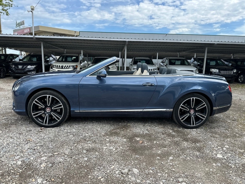 2013 Bentley, 158.000 km, Bulgarien — Foto 8 z 15