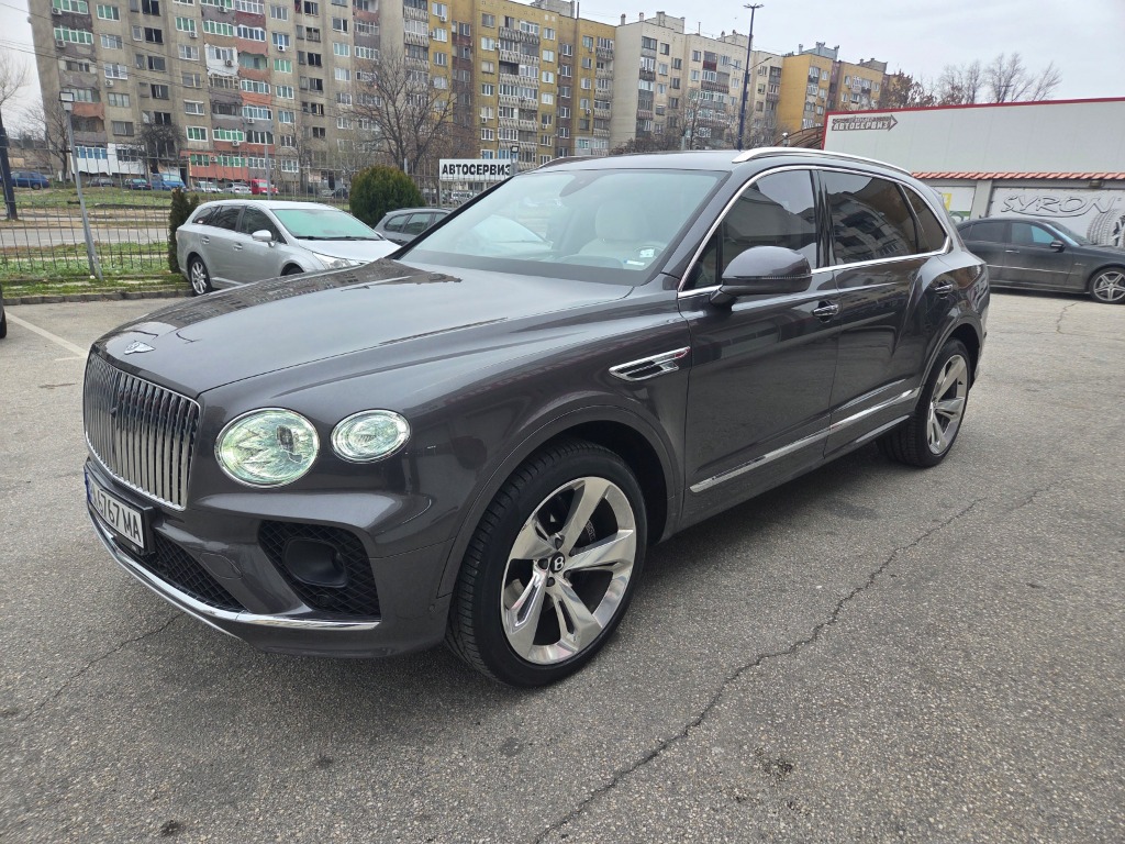 2024 Bentley, 44.000 km, Bulgarien — Foto 1