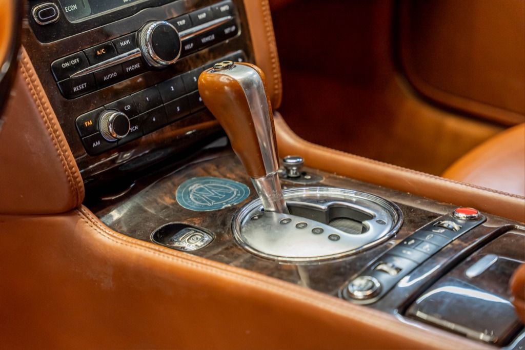 2007 Bentley, 125.000 km, Bulgarien — Foto 12 z 15