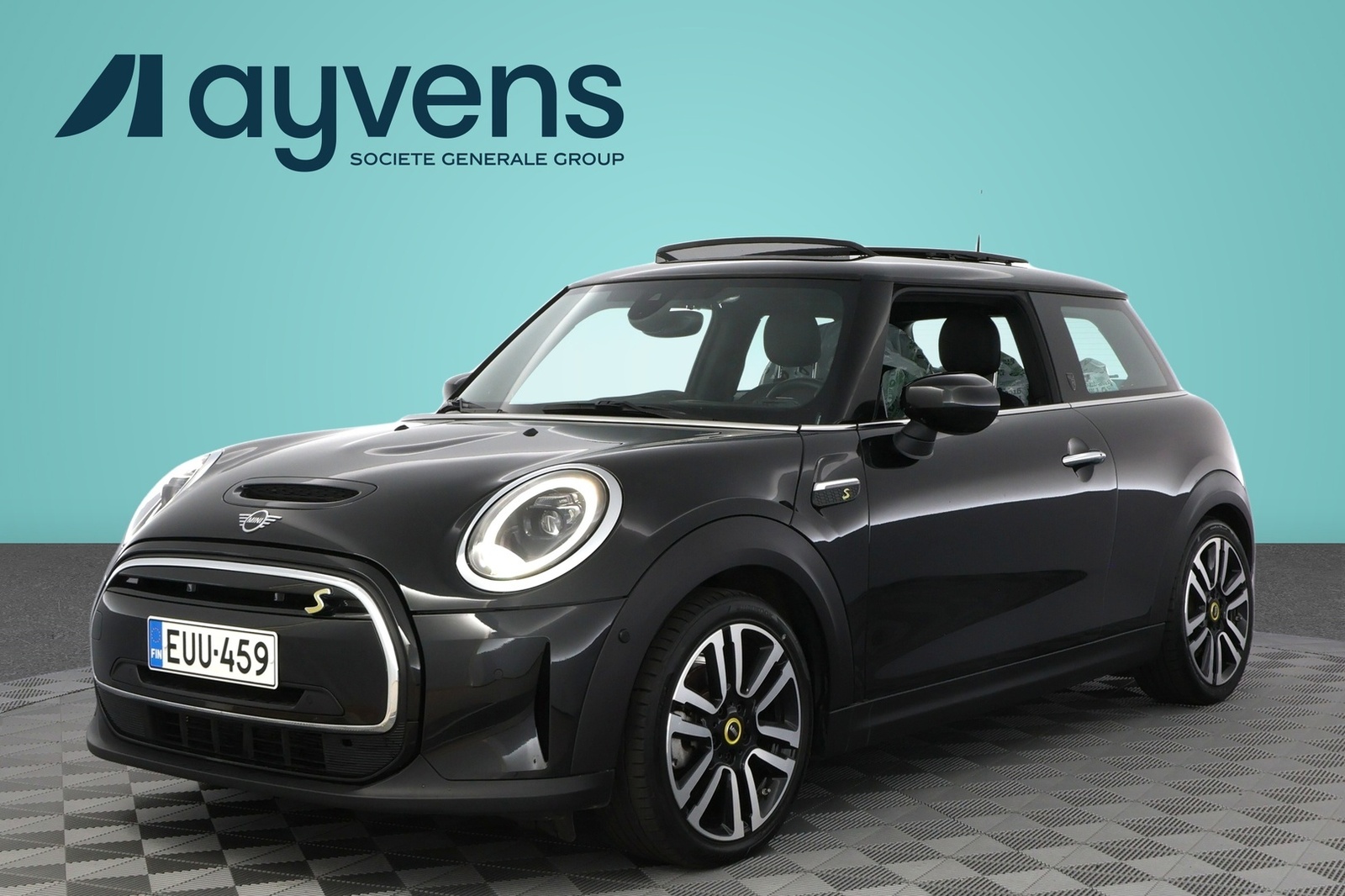 2023 MINI hatchback, 27.000 km, Finsko — Foto 1