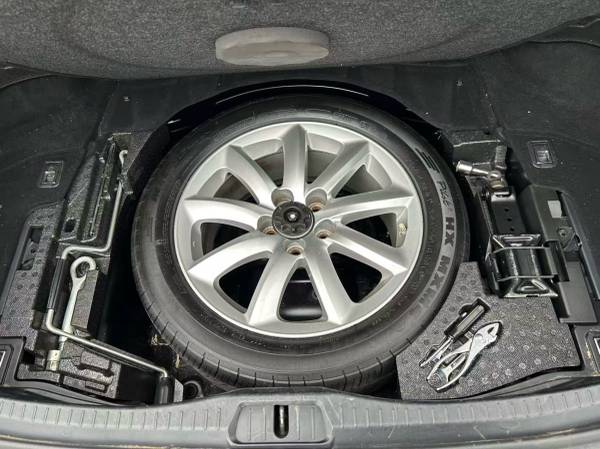 2008 Lexus, Import Kanada — Foto 6 z 6