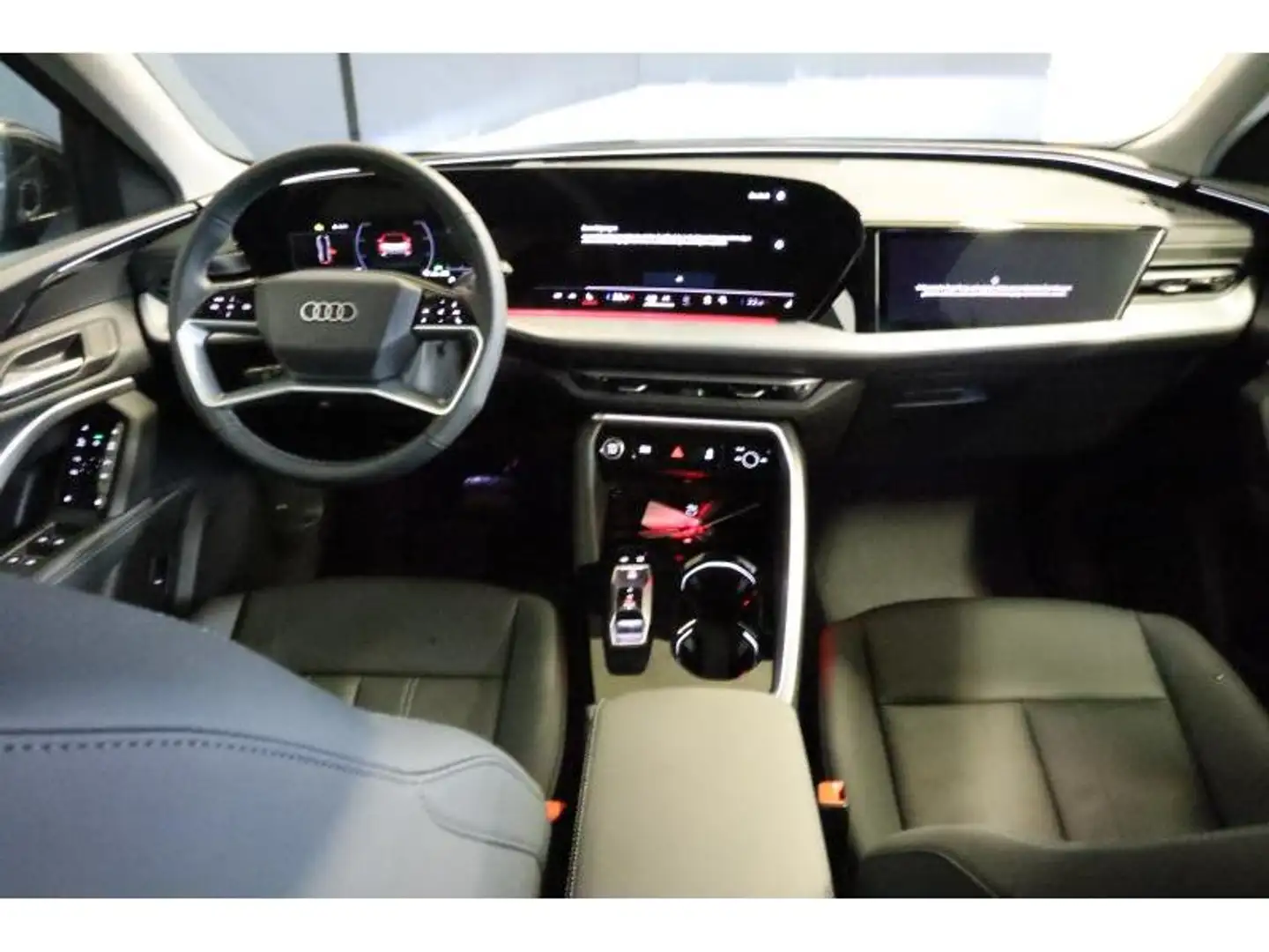 2026 Audi Q5, 21.300 km, Lucembursko — Foto 2 z 12