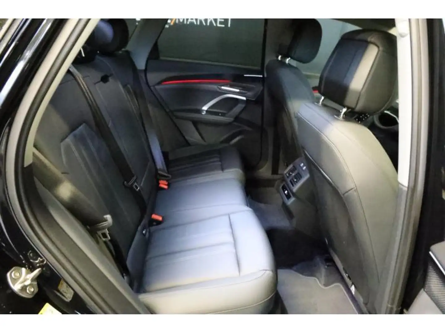 2026 Audi Q5, 21.300 km, Lucembursko — Foto 8 z 12