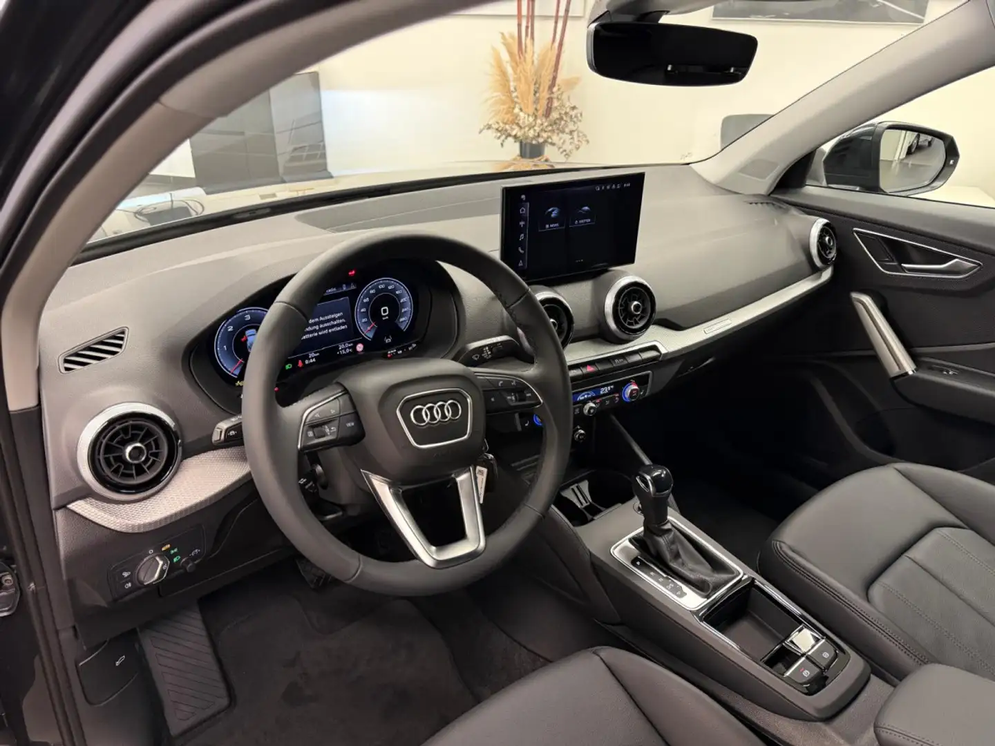 2026 Audi Q2, 12.400 km, Luxemburg — Foto 2 z 11