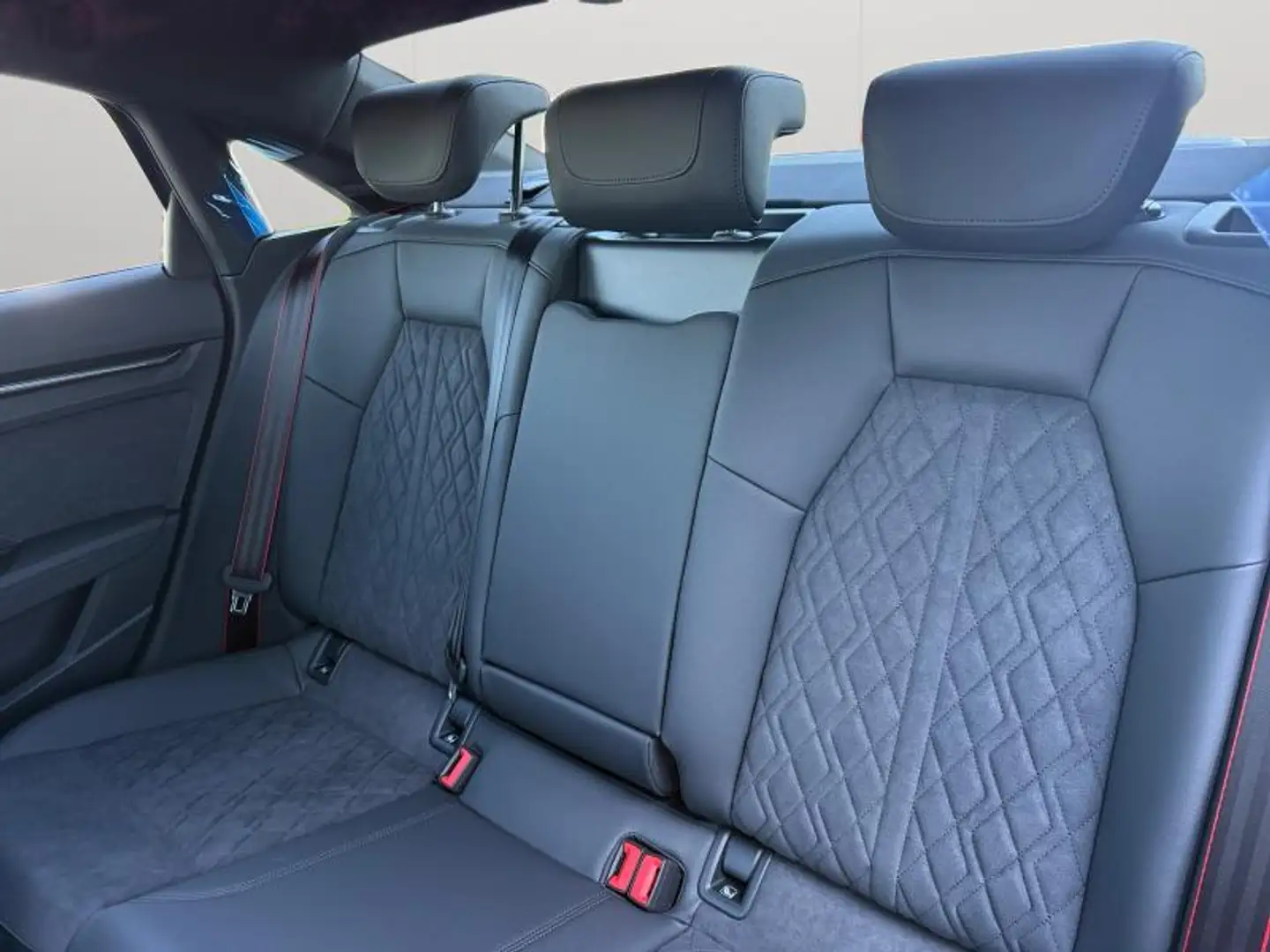 2026 Audi RS3, 10 km, Luxemburg — Foto 11 z 12