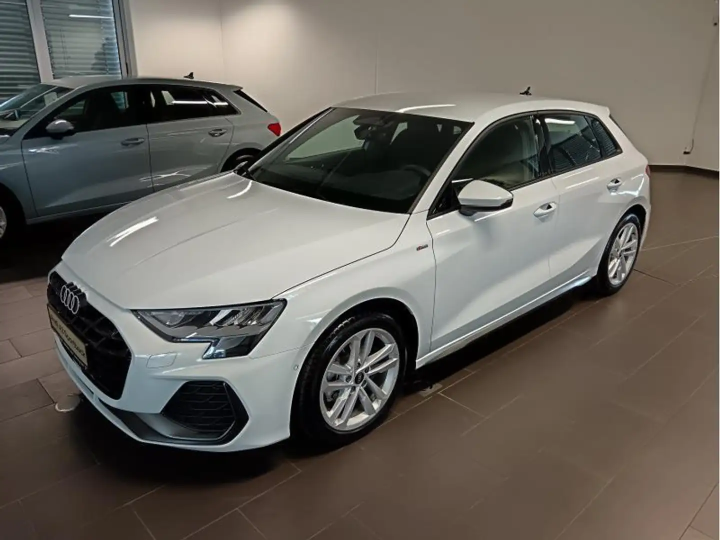 2026 Audi A3, 5.000 km, Lucembursko — Foto 1