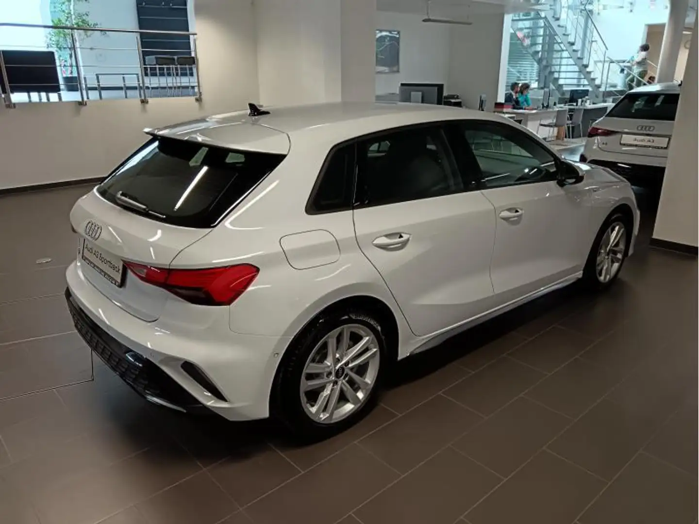 2026 Audi A3, 5.000 km, Luxemburg — Foto 4 z 10